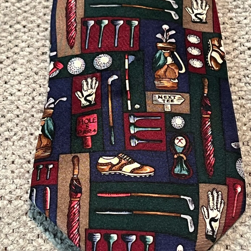 Vintage Alynn Neckwear “Golf Shop” Silk‎ Tie